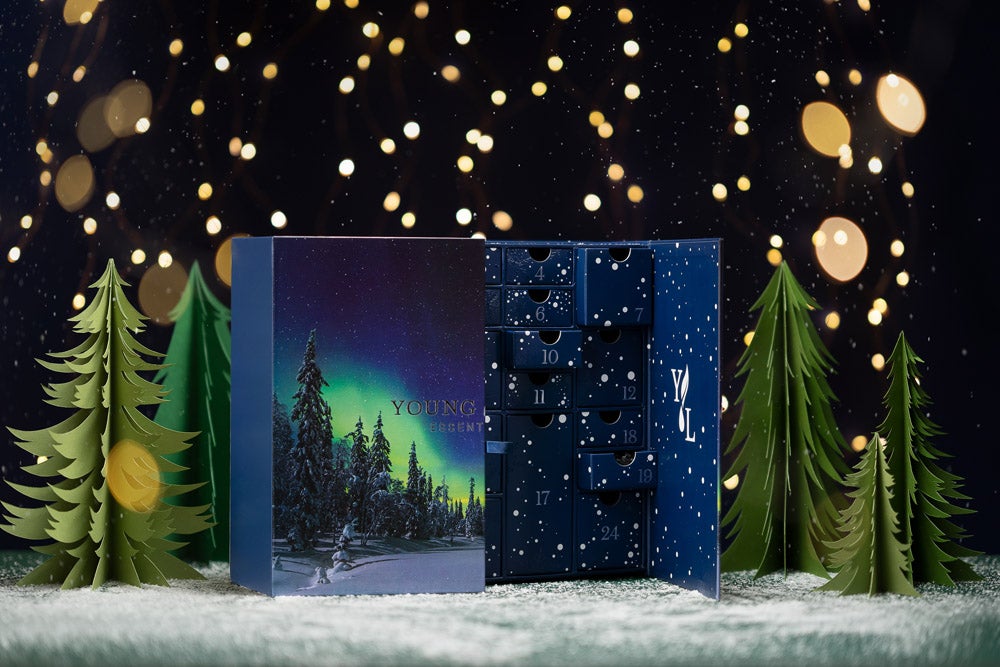 Calendario de adviento Young Living (600,56 €). 24 regalos, desde aceites hasta maquillajes de la gama Savvy Minerals. Una oportunidad para probar los productos más populares de la firma.