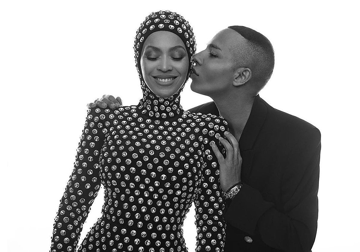 Beyoncé y Oliviar Rousteing, director creativo de Balmain, lanzan la nueva colección de alta costura Renaissance Couture, inspirada en el último álbum de la artista.