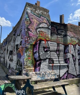 Imagen secundaria 2 - Hackney Wick está repleto de conciertos, arte callejero y tiene paisajes dignos de visitar. 