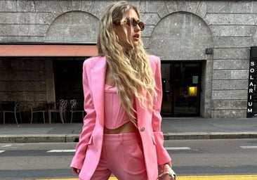 Barbiecore o por qué las prendas rosas se están agotando de las tiendas