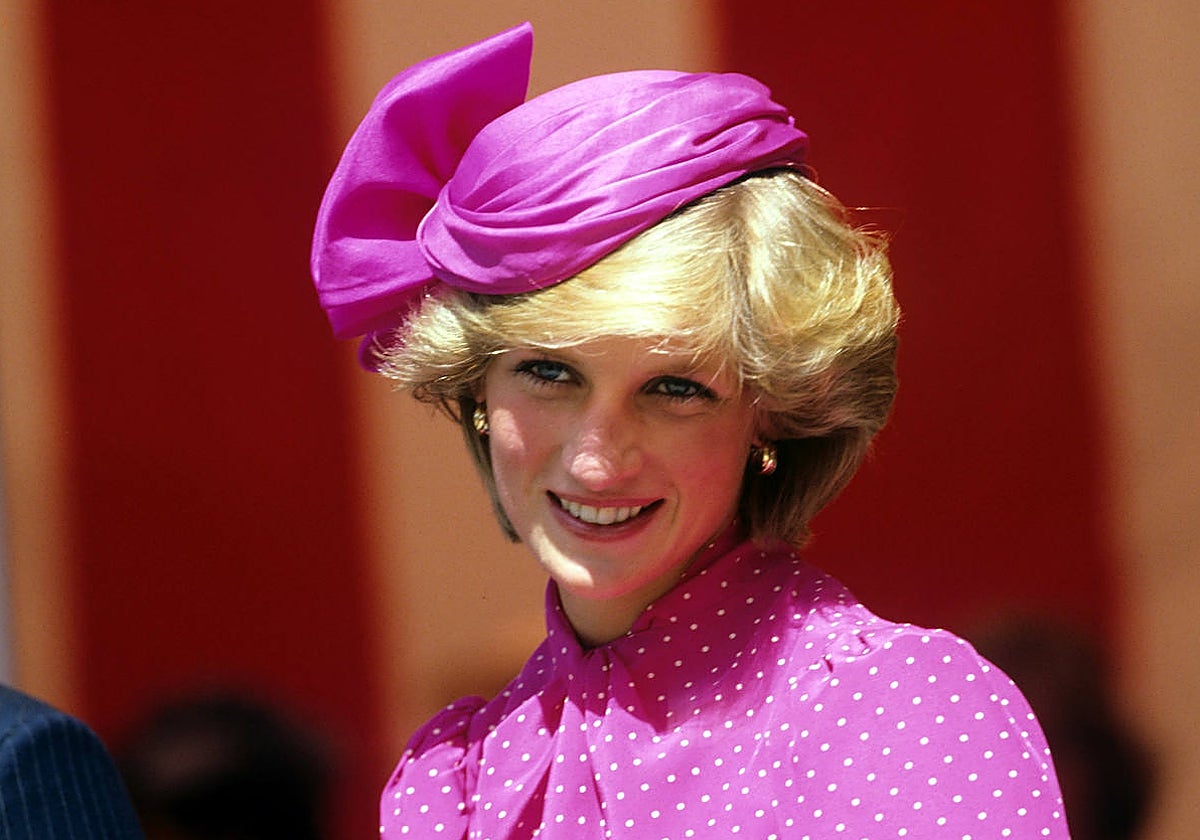 Lady Di marcó un antes y un después en la historia de la moda con sus icónicos looks.