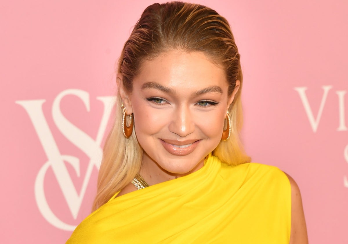 Gigi Hadid acudió a la alfombra rosa de Victoria's Secret con un estilismo de ferragamo