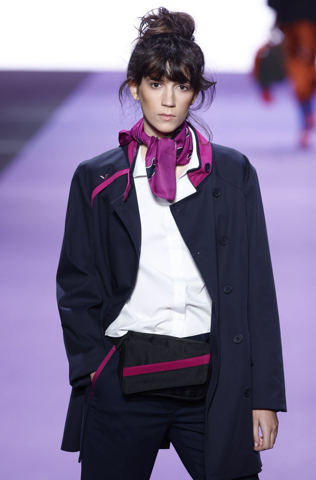 Otro de los uniformes creado por Ulises Mérida para Renfe. 