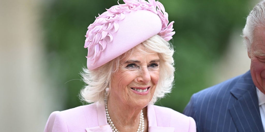 La exclusiva maleta de la Reina Camila en su viaje de Estado a Francia
