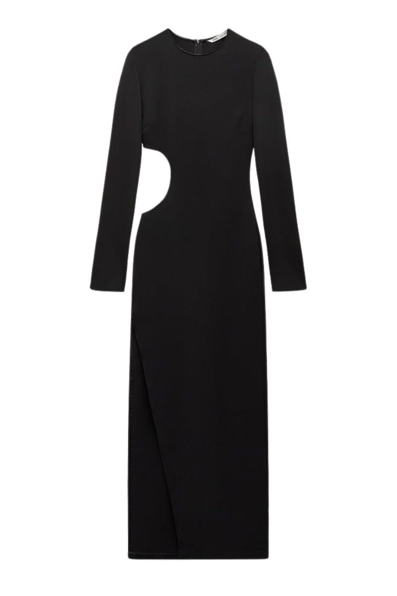 Zara. Vestido largo negro con cuello redondo, manga larga, abertura circular en el costado y otra en la pierna. Una prenda que te puede solucionar desde el look de Halloween a la cena navideña con tus amigas. Precio: 79,95€.
