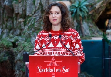 El 'ugly sweater« de Isabel Díaz Ayuso con el que adelanta la Navidad: ¿de dónde es?