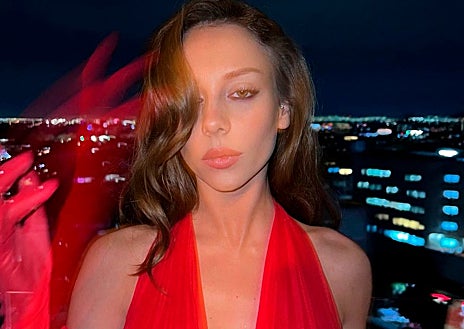 Imagen secundaria 1 - El estilo de Ester Expósito. 