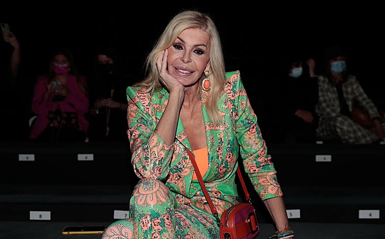 Imagen principal - Los trucos de Bibiana Fernández para estar estupenda a los 70 años