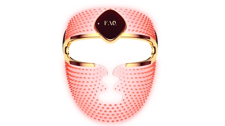 FAQ 202 de Foreo es una máscara de luz LED flexible con efecto antiedad.
