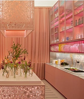 Imagen secundaria 2 - Espacio de diseño italiano creado por Jean Porsche, Teka por Eriko Navazo y Delamora con Vona.