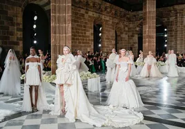 Giambattista Valli presentó su colección nupcial en Barcelona Bridal Fashion Week,