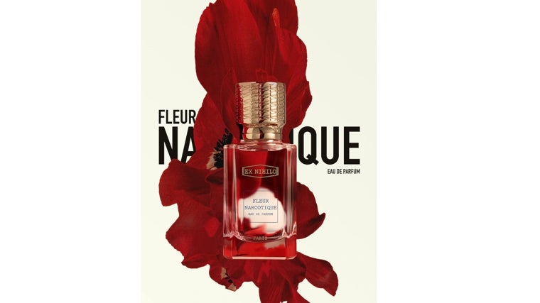 Fleur Narcotique de Ex Nihilo (280 euros, 100 ml en Isolée.com). De familia olfativa floral, fue elaborada en el año 2014 por el nariz Quentin Bisch con la idea de vestir olfativamente a la mujer sofisticada y seductora de la Rive Droite siguiendo al pie de la letra el ideario EX Nihilo: romper las reglas de la perfumería tradicional, saltarse las restricciones creativas y recurrir a las materias primas más exquisitas sin tener en cuenta el coste.