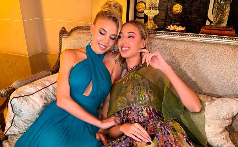 Imagen principal - Carolina y Chiara de Borbón acuden a todo tipo de eventos juntas. 