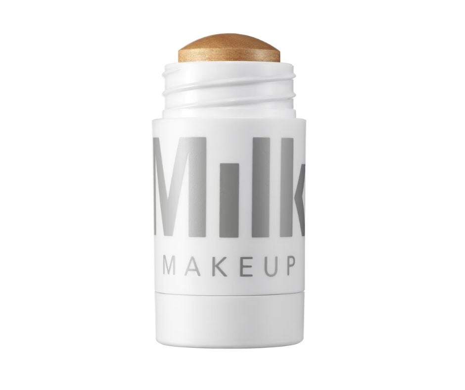 Stick iluminador cremoso de Milk Make Up: de 29,99 a 23 euros (solo en Sephora). Una barra iluminadora cremosa con una fórmula nutritiva que se difumina fácilmente para lograr un brillo radiante.