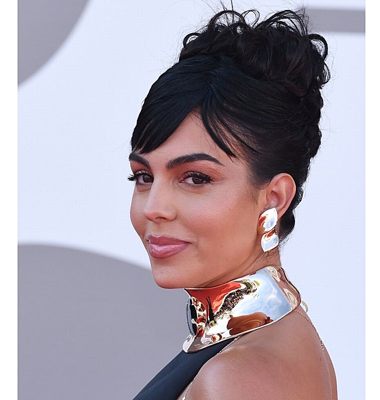 Georgina Rodríguez con flequillo en el festival de cine de Venecia de 2022.