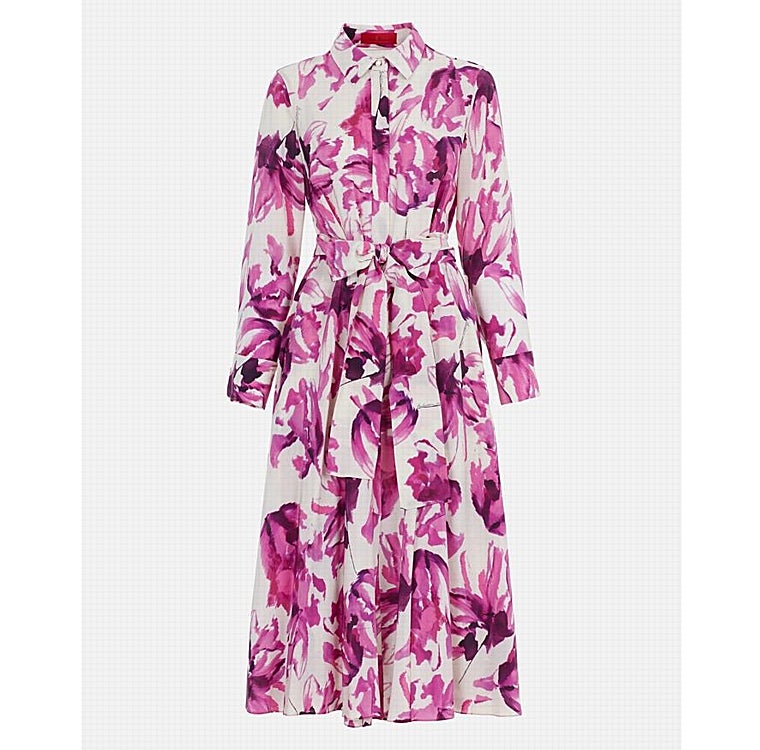 El vestido de Carolina Herrera que ha llevado la Reina, perfecto para las invitadas de verano y otoño.