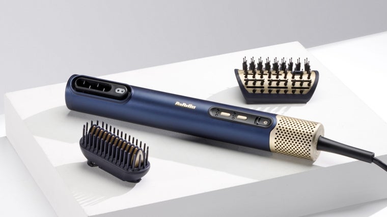 La nueva herramienta de Babyliss, seca, alisa y peina en uno solo gesto.