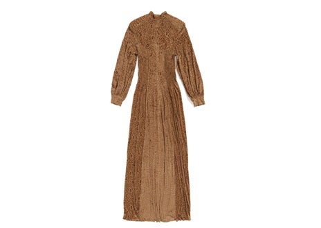 Imagen secundaria 1 - 'Animal print vs. cuadros, los estampados del otoño. Modelo de la colección de otoño de Rabanne; Vestido de la colaboración de Bimba & Lola y Palomo (650€) y jersey de leopardo de Sezáne (110€)