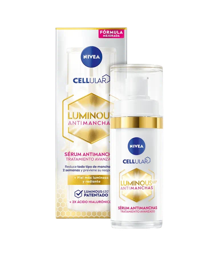 Nivea Cellular Luminous630 Antimanchas Sérum Tratamiento Avanzado (21,99 euros). Tratamiento de textura ligera que previene la aparición de manchas, como las causadas por la exposición solar, el envejecimiento y cambios hormonales como el embarazo y la menopausia. El ingrediente patentado Luminous630® actúa en la piel a nivel celular para reducir las manchas. En 2 semanas, las manchas se aclaran visiblemente. En 12 semanas, la intensidad de las manchas se reduce en un 71% (Autoevaluación, estudio de 12 semanas con 34 mujeres, 2018).