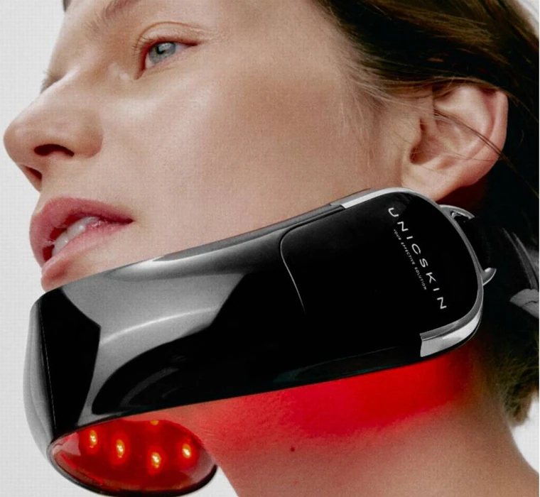 Unicskin neck and chin LED light device.