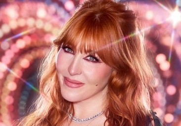 Charlotte Tilbury: «Esta Navidad todo girará en torno al maquillaje Y3K»