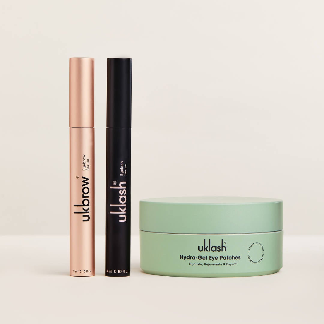 Trío mirada de Uklash (116 euros). Este pack incluye el sérum de pestañas nº 1 en ventas EyeLash Serum, el sérum de cejas EyeBrow Serum y los parches rejuvenecedores Hydra-Gel Eye Patches. Todo lo que tu mirada necesita para para deslumbrar.