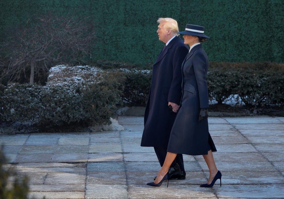 Donald y Melania Trump a su llegada al inicio de los actos por la investidura