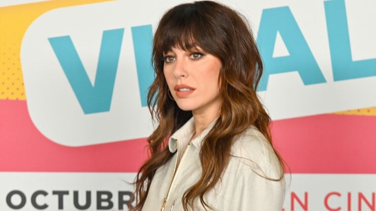 Blanca Suárez con el corte shag en cabello largo.