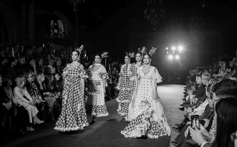 MAIN IMAGE - Parades of the We Love Flamenco 2025 catwalk held in Seville