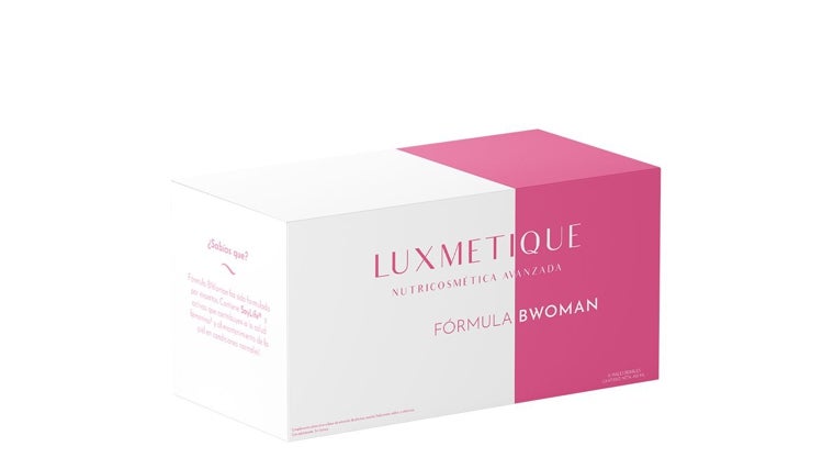 Bwoman de Luxmetique.