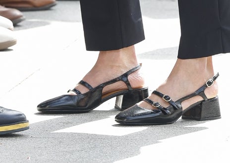 Imagem secundária 1 - A rainha Letizia e Isabel Díaz Ayuso combinam seus trajes para celebrar o centenário da Cuesta de Moyano