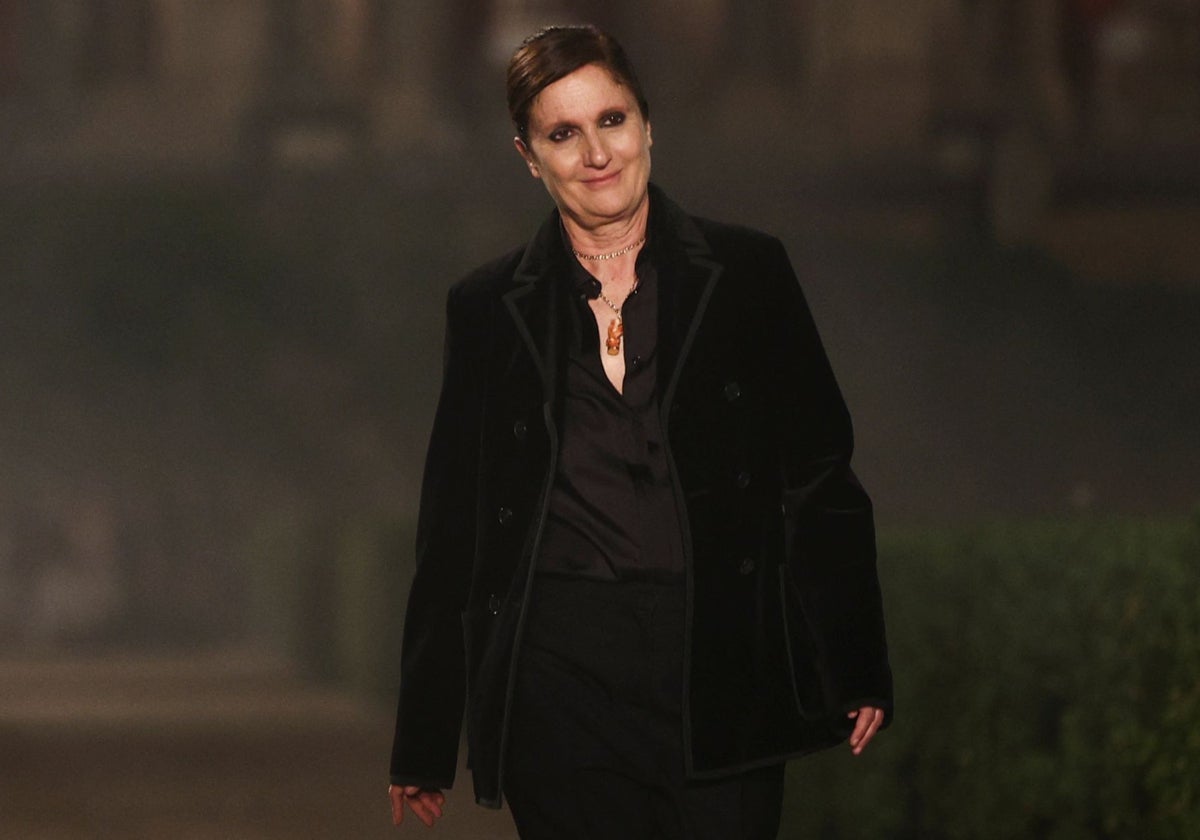 Maria Grazia Chiuri durante el desfile de Dior en Roma