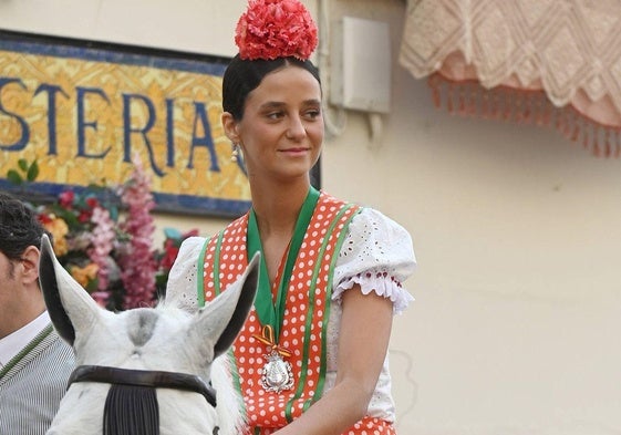 Victoria Federica rescata una joya de su madre: la falda de los 80 que ha deslumbrado en el camino del Rocío