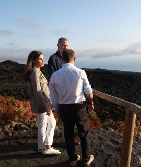 Imagen secundaria 2 - Los Reyes en La Palma