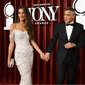 Amal Clooney se viste de novia con un vestido de alta costura con miles de perlas