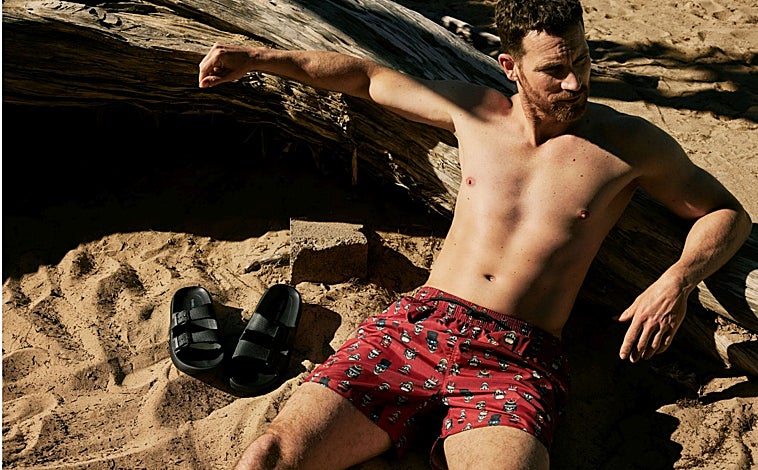 Imagen principal - Bañador de Ysabel Mora, de Scalpers y tipo 'slip' de Homm de venta en El Corte Inglés