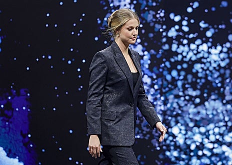 Imagen secundaria 1 - La Princesa Leonor con traje de chaqueta de la firma española Bleis Madrid