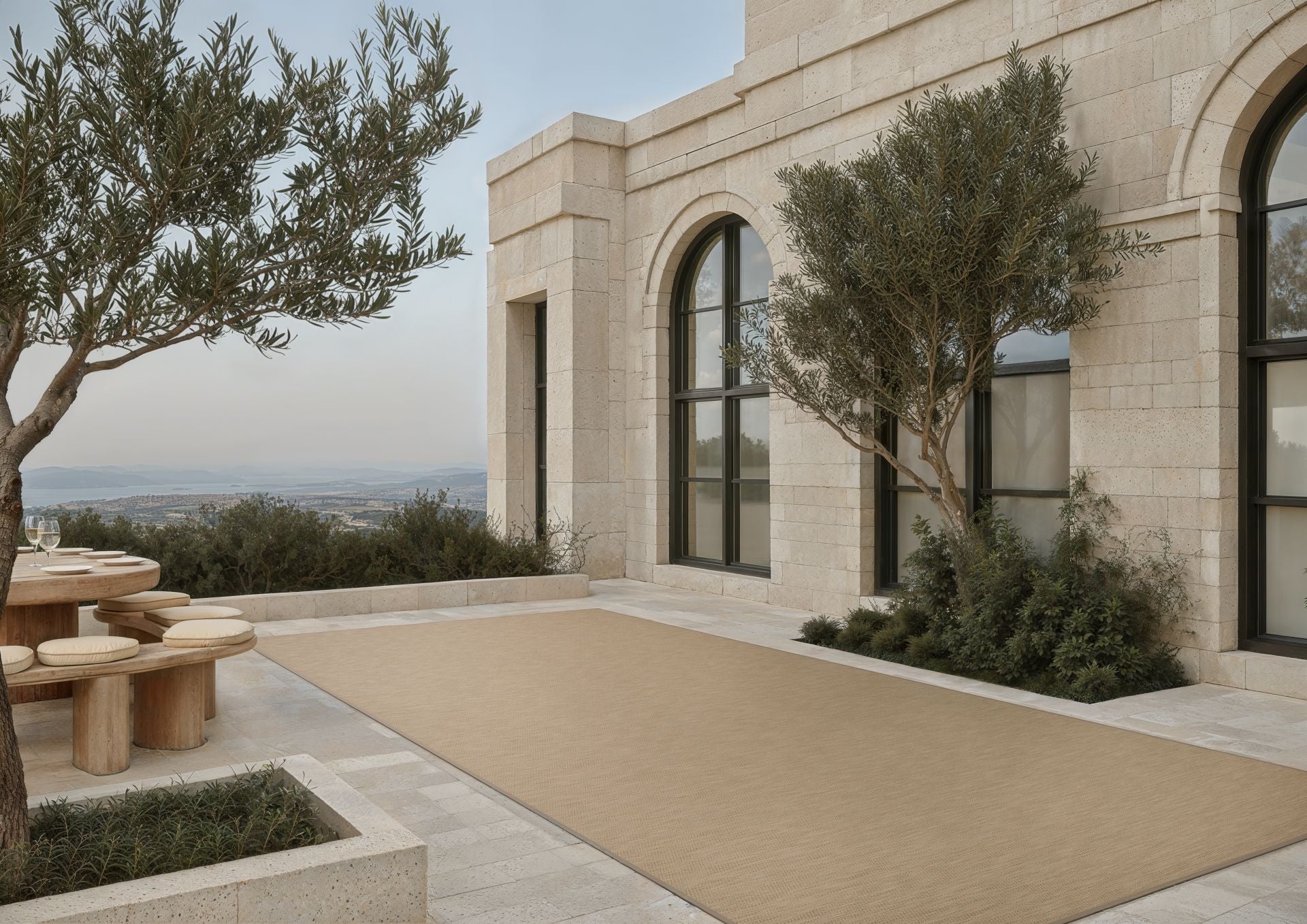 La colección Outdoor Rugs de Bolon (cpv) se fabrica en Suecia utilizando un 68% de materiales reciclados. Las alfombras vienen en gran variedad de colores y tamaños.