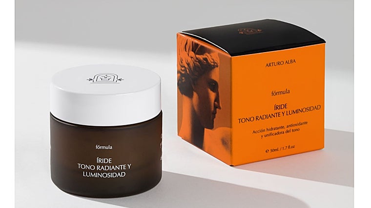 Íride Tono radiante y luminoso de Arturo Alba.