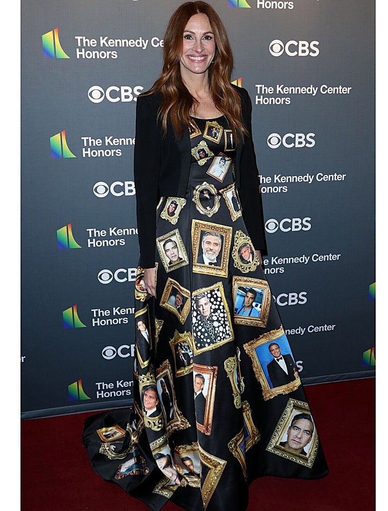 El vestido de Julia Roberts con la cara estampada de George Clooney.