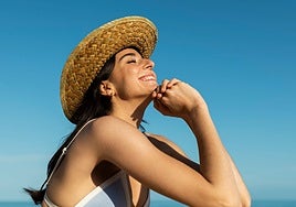 Manchas, sequedad, granos… ¿Cómo cuidar la piel después del verano?