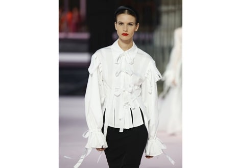 İkincil görsel 1 - Madrid'de düzenlenen Carolina Herrera defilesindeki İspanyol pulu