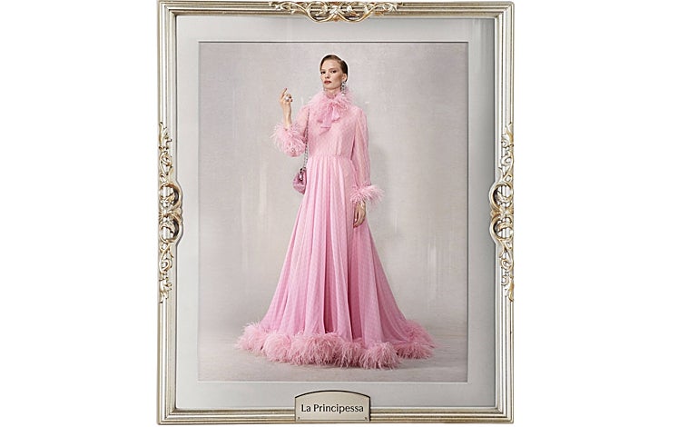 Imagen principal - Algunas de las propuestas de la colección 'La Famiglia' de Demna para Gucci