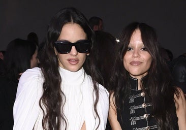 De Brigitte Macron a Rosalía: los looks de las famosas en los desfiles de la Semana de la Moda de París