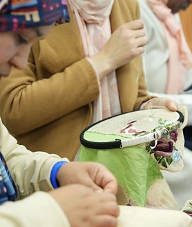 Secondary image 2 - The Moroccan caftan, an artisanal tradition that is passed down from generation to generation. 