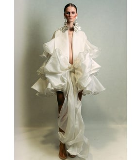 Secondary image 2 - Details of Juana Martín's dress worn by Cristina Pedroche