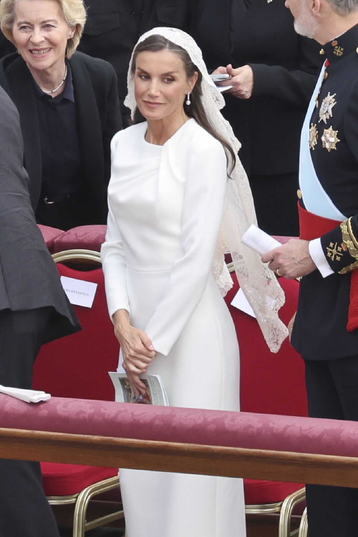 los-doce-estilismos-que-han-marcado-el-a-o-de-la-reina-letizia