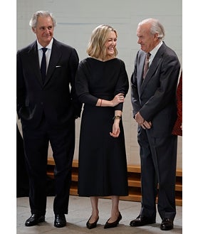 Imagen secundaria 2 - Detalles del outfit de Doña Letizia y Marta Ortega