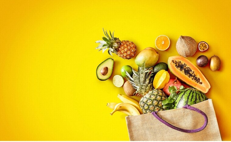 Precauciones que debes tener al comprar fruta entera, en porciones o congelada