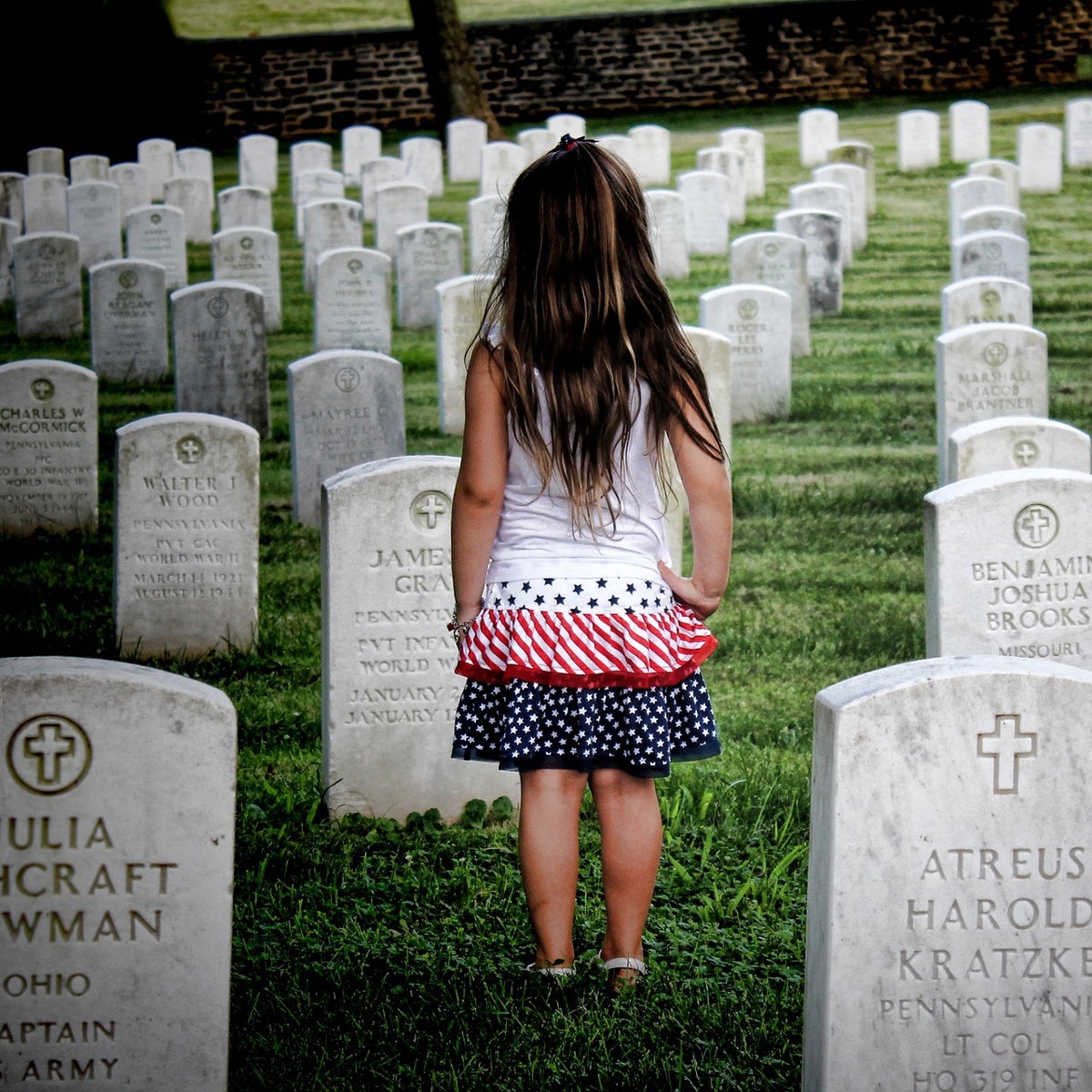 No hablar de la muerte con los niños es dejarles a la deriva y más solos  con sus miedos»